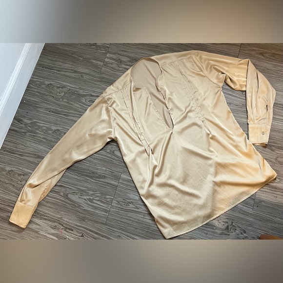 Silky flowy shirt - Picture 2 of 2